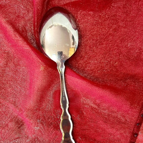 Distinction Deluxe Stainless by Oneida HH Valerie Solid Serving Spoon - Picture 3 of 3